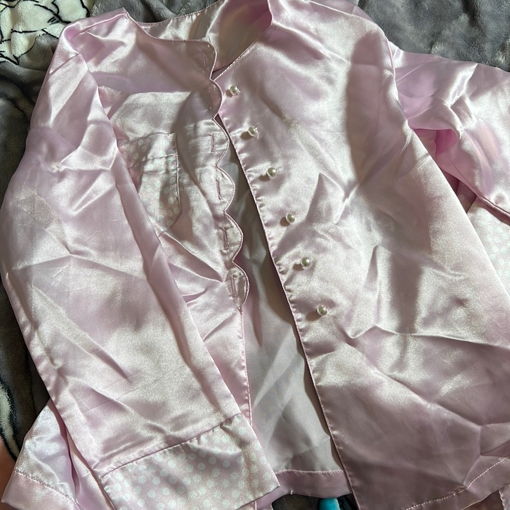American girl Ruthie satin pajamas for child. Size small girls. Pink and white.